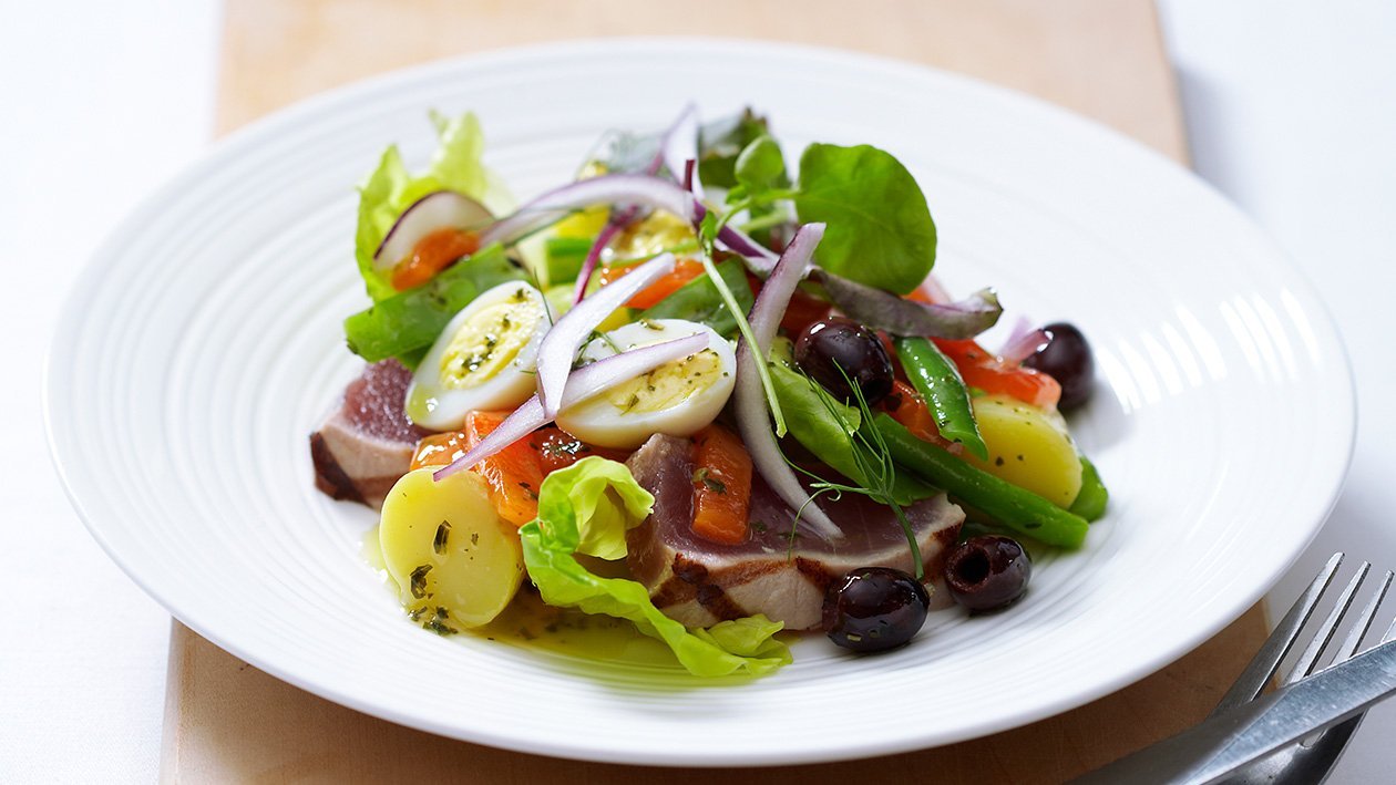 Σαλάτα Nicoise με ψητό τόνο